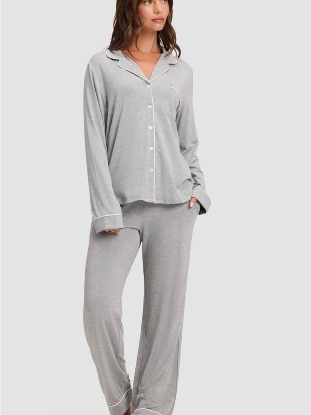 Cozy Earth Women's Bamboo Cotton Classic Long-Sleeve Pajama Set in Light Gray